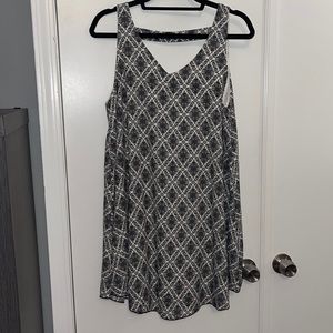 Black and White Diamond Patterned Shift Dress